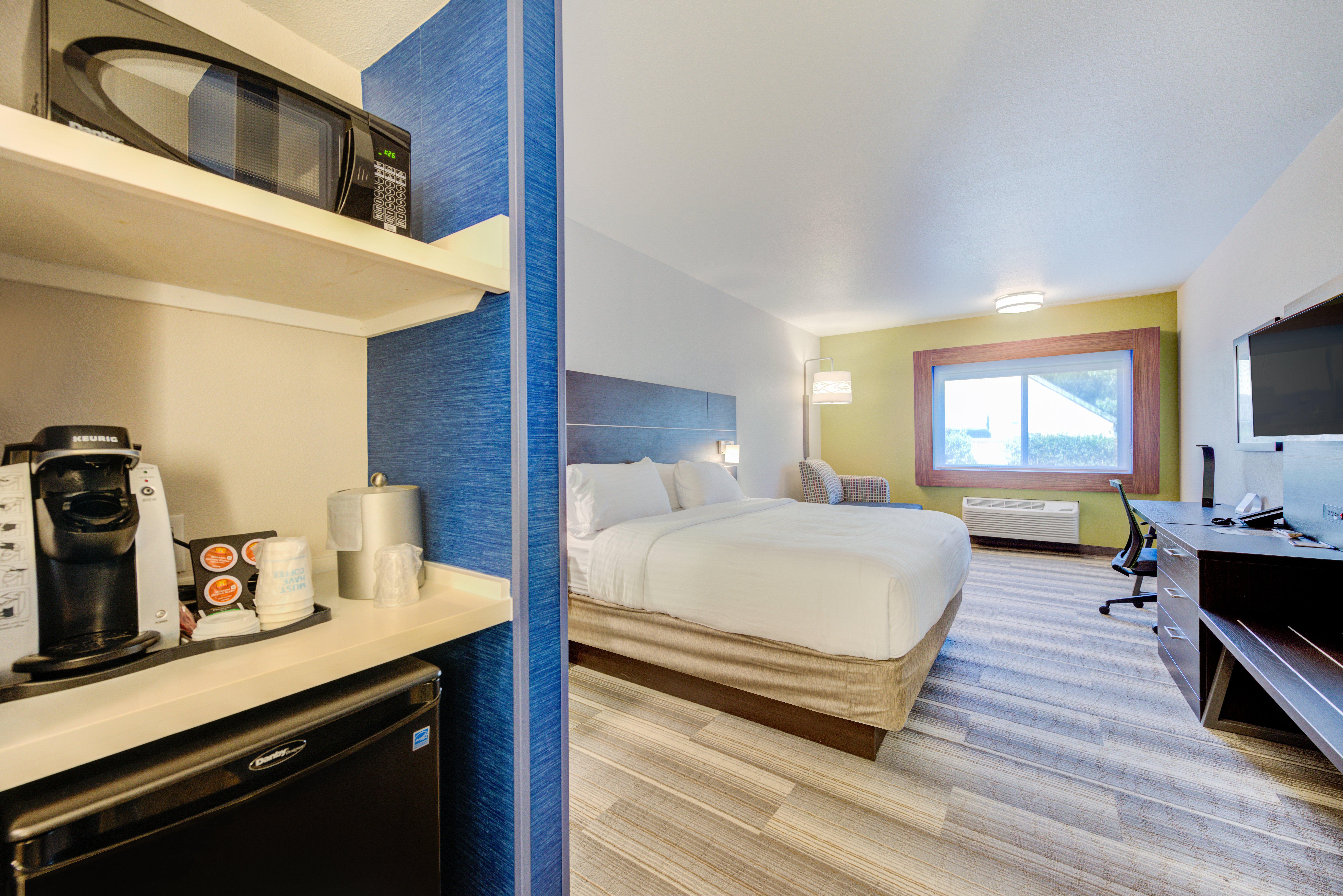 Holiday Inn Express Newberg - Wine Country By Ihg Exterior photo